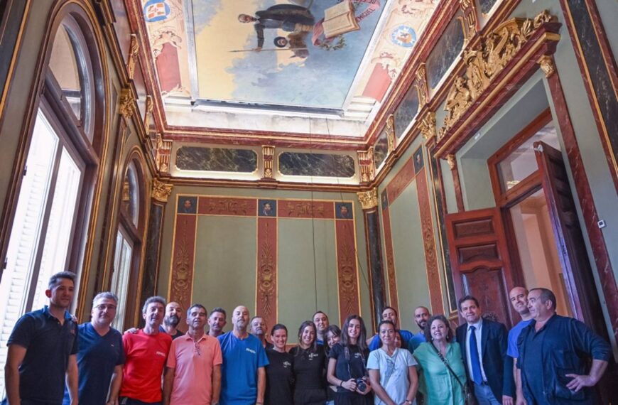 Lienzo del Quijote de Andrade regresa al Salón de Recepciones del Palacio de Diputación de Ciudad Real después de restauración