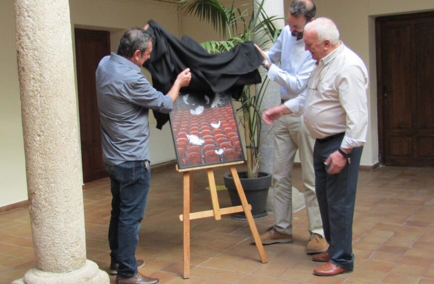 Antonio Doctor ha ganado el concurso del cartel del XXXIV encuentro coral ‘Ciudad de Manzanares’ cuyo premio es de 400 €