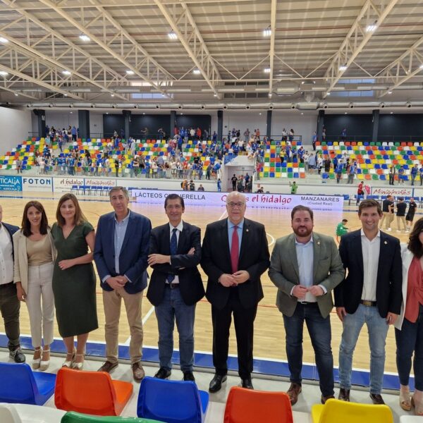 Un estreno por todo lo alto del nuevo pabellón polideportivo Manzanares Arena con el Quesos El Hidalgo Manzanares FS