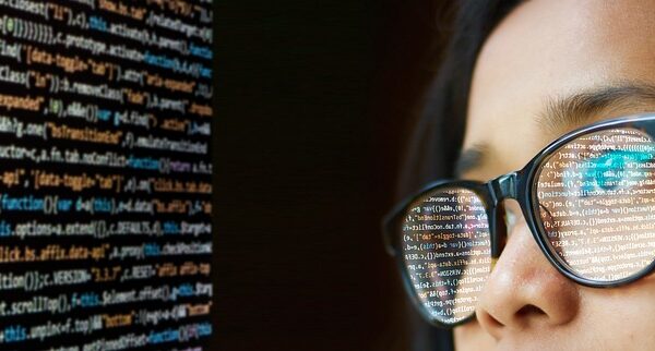 Programa cultural del Gobierno de Castilla-La Mancha en Ciudad Real: exposiciones, teatro, conferencias y presentaciones literarias.