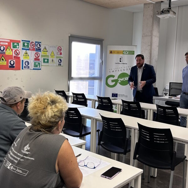 Ha concluido el programa de recualificación ‘Emple@ Manzanares VI’ con el que 8 personas desempleadas se han formado y empleado