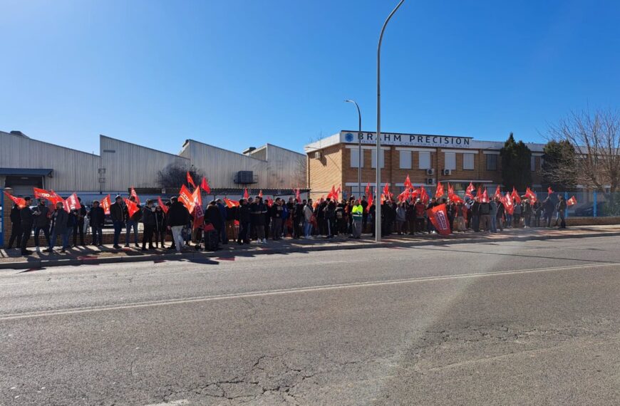 Equipo de Brahm Manzanares se manifiesta en nueva concentración contra los despidos recientes