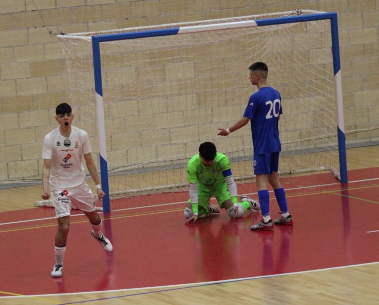 Gran victoria del Domino’s Pizza para asaltar la tercera plaza