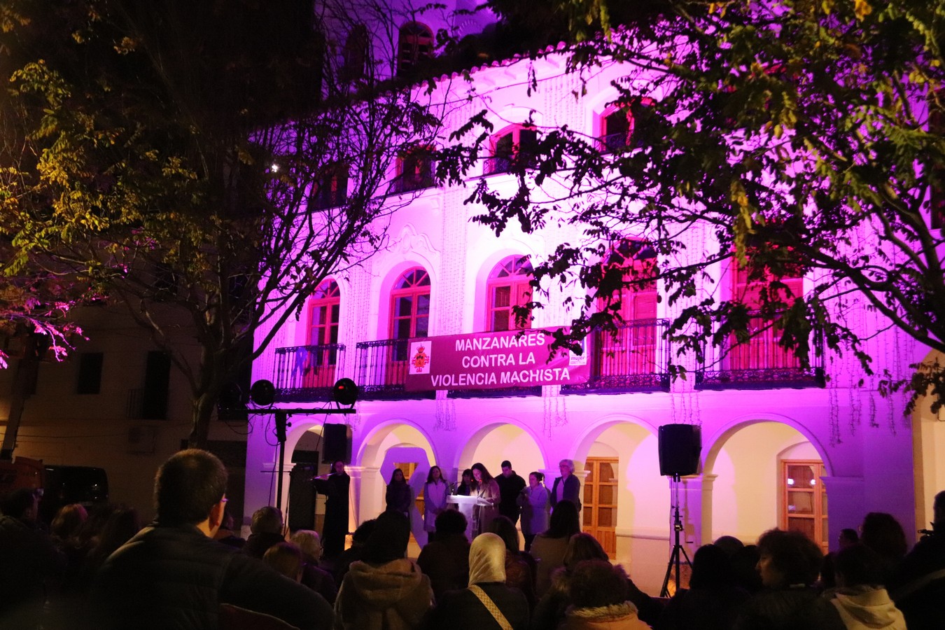 Comunidad Educativa y Familias de Manzanares Unen Fuerzas contra la Violencia Machista en Movilización #25N