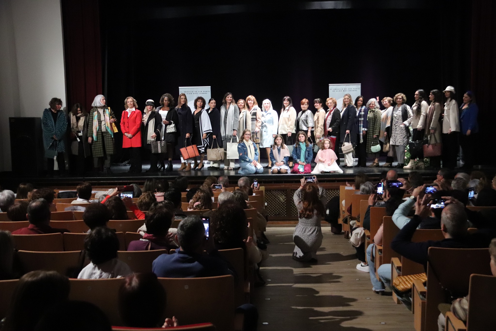 Recopilación Fotográfica del Quinto Desfile Benéfico de AECC Manzanares
