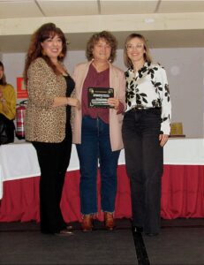 Exconcejal de Deportes y Federación Regional de Judo Rinden Homenaje al Centro de la Mujer de Manzanares