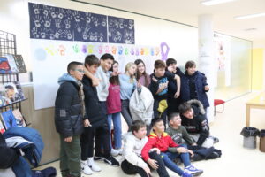 Conmemoración del Día Escolar de la No Violencia y la Paz por la Concejalía de Educación con la Participación de Alumnos de 1º de ESO en toda la Localidad