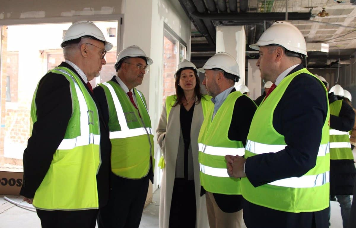 El nuevo centro de salud ‘Manzanares II’ ampliará su cartera de servicios con nuevas especialidades para mejorar la atención médica.