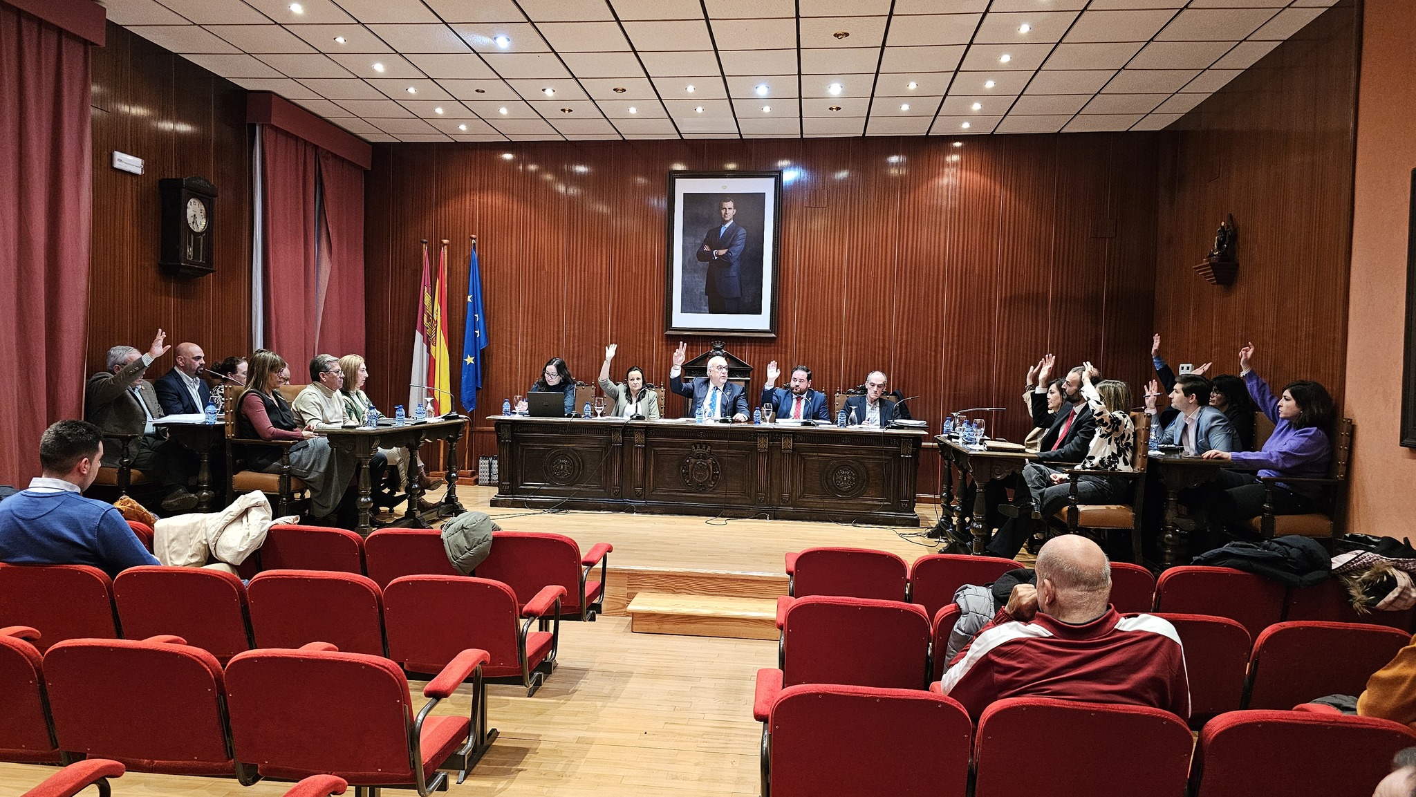 Manzanares aprueba nueva ordenanza del agua en el Pleno ordinario de enero, socialistas reprochan a Grupo Popular