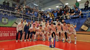 Quesos El Hidalgo Manzanares Fútbol Sala celebra su quinto triunfo en el Trofeo Junta de Comunidades de Castilla-La Mancha