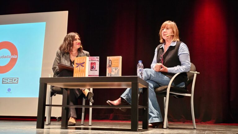 Ana de Miguel explora la ‘Doble Verdad’ en la Escuela de Ciudadanía: ‘No Hemos Creado Este Mundo’
