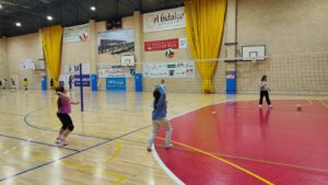 La Popularización del Voleibol en Manzanares: La Exitosa Primera Temporada de la Escuela Deportiva Municipal