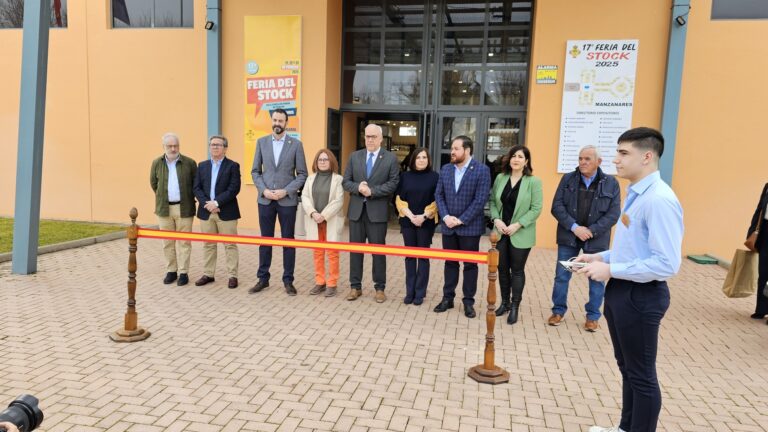 Numerosa Asistencia en la Apertura de la 17ª Feria del Stock, Abierta hasta el Domingo con Amplios Horarios de Visita: Alcalde Julián Nieva Comenta…