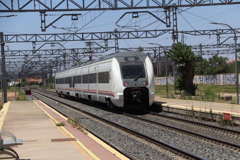 Ayuntamiento y Gobierno Regional Mantienen Esperanzas de Continuar con el Trazado de Alta Velocidad Propuesto en 2004, Afirma el Alcalde Julián Nieva