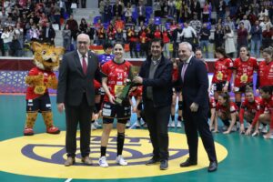 Excepcional Evento de Balonmano de Alto Nivel Sacude el Manzanares Arena bajo la Tutela de la Real Federación Española