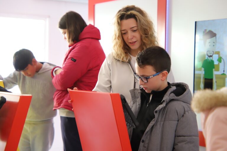 #ExperienciaINCIBE: Descubre el Universo de la Ciberseguridad en Manzanares, la Nueva Iniciativa del Instituto Nacional de Ciberseguridad