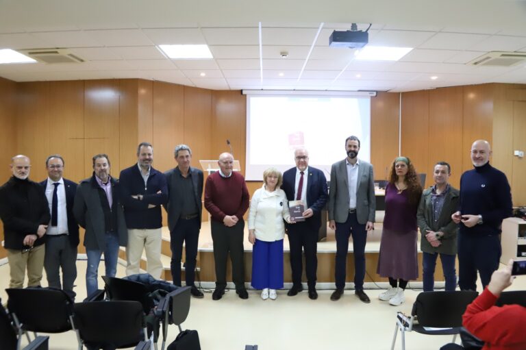 La Revista Raíz y Rama Lanza su 14ª Edición ‘Vereda de los Hombres’ en la Biblioteca BPM ‘Lope de Vega’