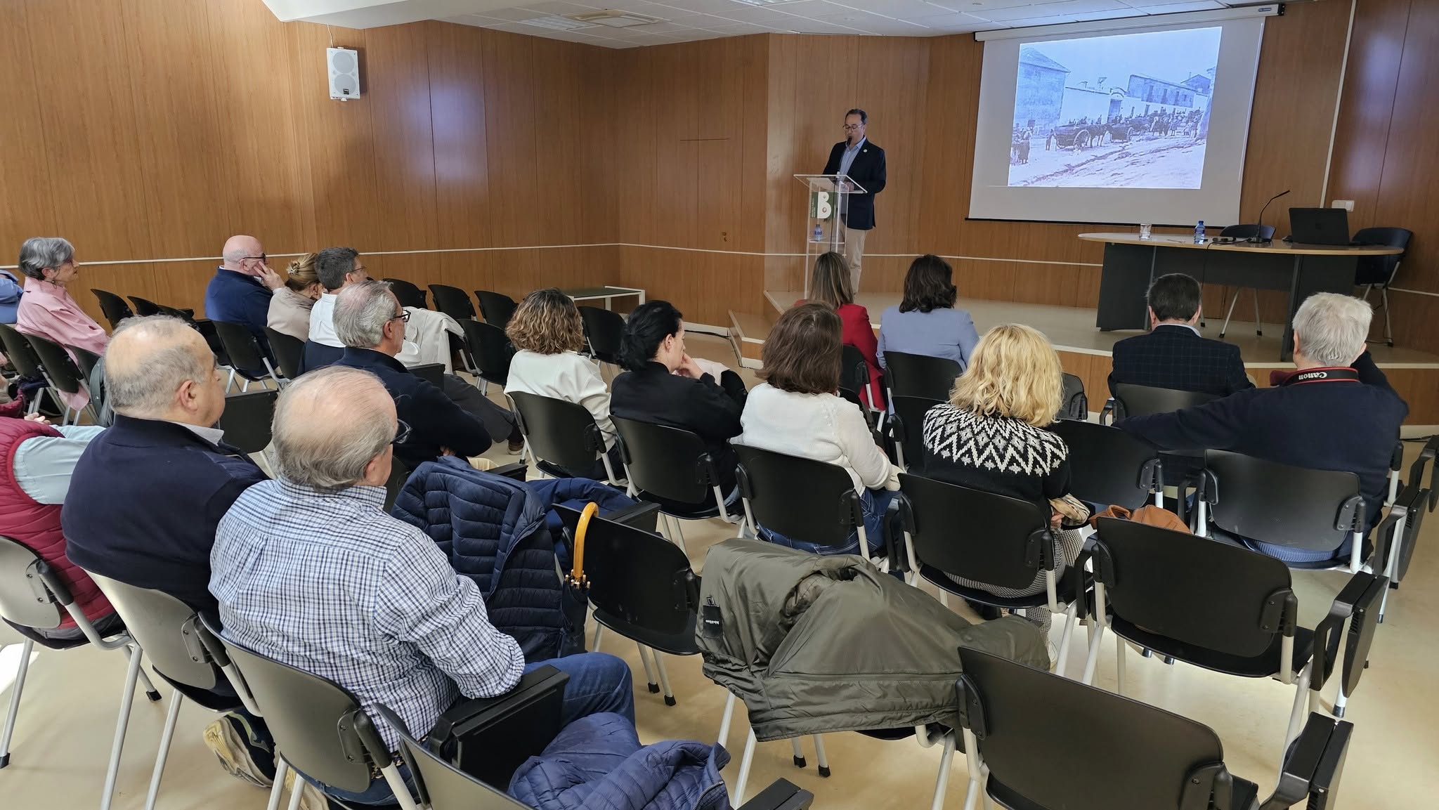 Un Viaje Arquitectónico al Corazón del Sector Vitivinícola: Teodoro Sánchez-Migallón en las XII Jornadas ‘Alma del Vino’