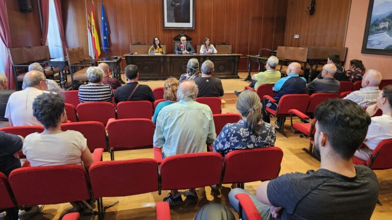 El Alcalde Inaugura 40 Huertos Urbanos y Entrega las Llaves a los Nuevos Adjudicatarios Preparados para su Primera Plantación