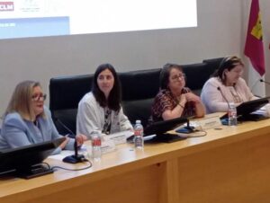 El Gobierno regional valora el esfuerzo de las asociaciones de fibromialgia en Ciudad Real por la sensibilización y mejora de vidas