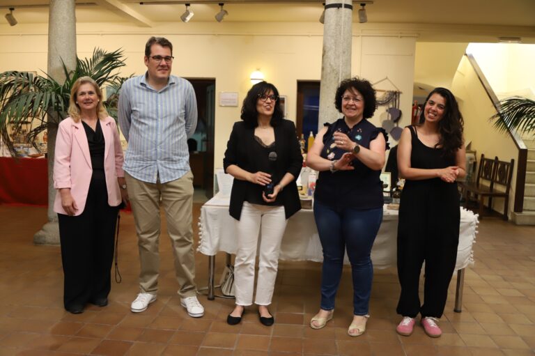 Inauguración de la Exposición de Despedida del Curso 2024-25 en el Patio de Columnas de la Universidad Popular de Manzanares