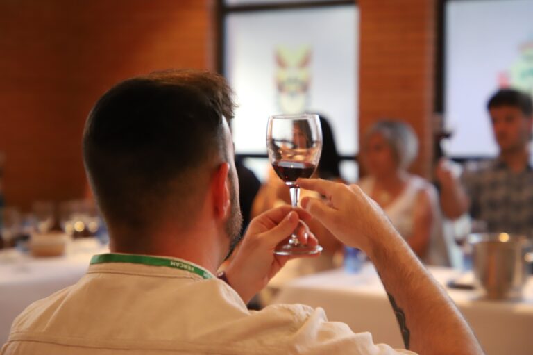 Celebración de Catas de Vino, Queso Manchego, Jamón y Cerveza Artesana en Fercam 2025: Una aventura gastronómica pendiente