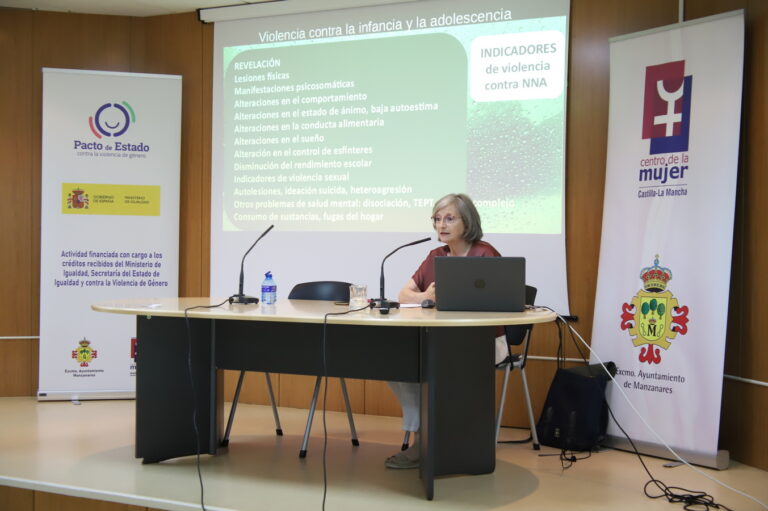 «Impacto de Por Vida: Efectos Duraderos de la Violencia de Género en Niños y Niñas» – Inauguración de la Formación por Laura Carrillo y Blanca Fernández