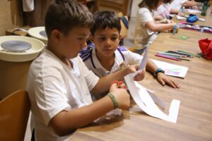 112 Niños y Niñas Reactivan las Aulas de la Universidad Popular de Manzanares con el Inicio de la Escuela de Verano