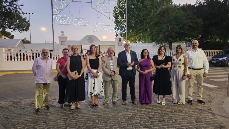 Inauguración Nocturna de la Feria de Manzanares: Un Espectáculo Iluminado ya en Marcha!