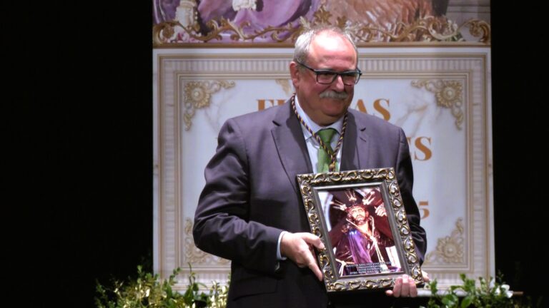 Agustín Sánchez conmueve con un pregón que ensalza la fe, solidaridad e identidad de Manzanares en honor a su santo patrono