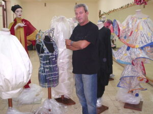 Alex Serna, Esther Ruiz Moya y Juan José Fernández-Arroyo Honrados como ‘Manzanareños Ausentes 2025’ por el Ayuntamiento de Manzanares