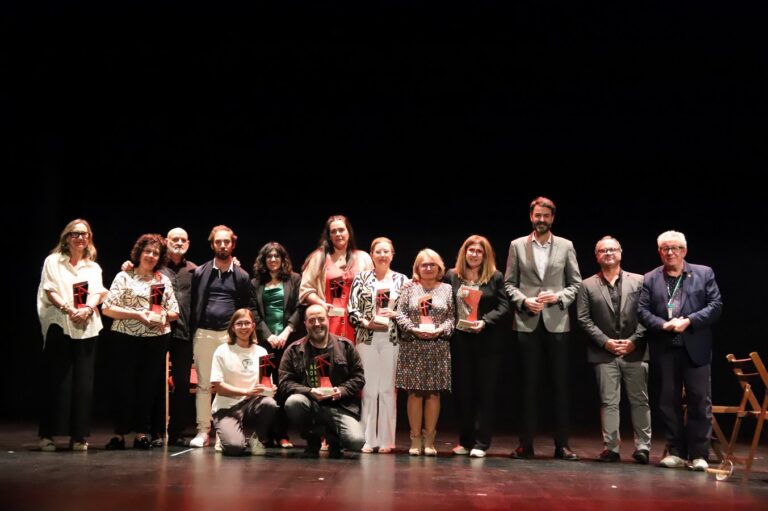 La obra ‘Malas’ obtiene la victoria en la IV Muestra Regional de Teatro Amateur ‘Ciudad de Manzanares’