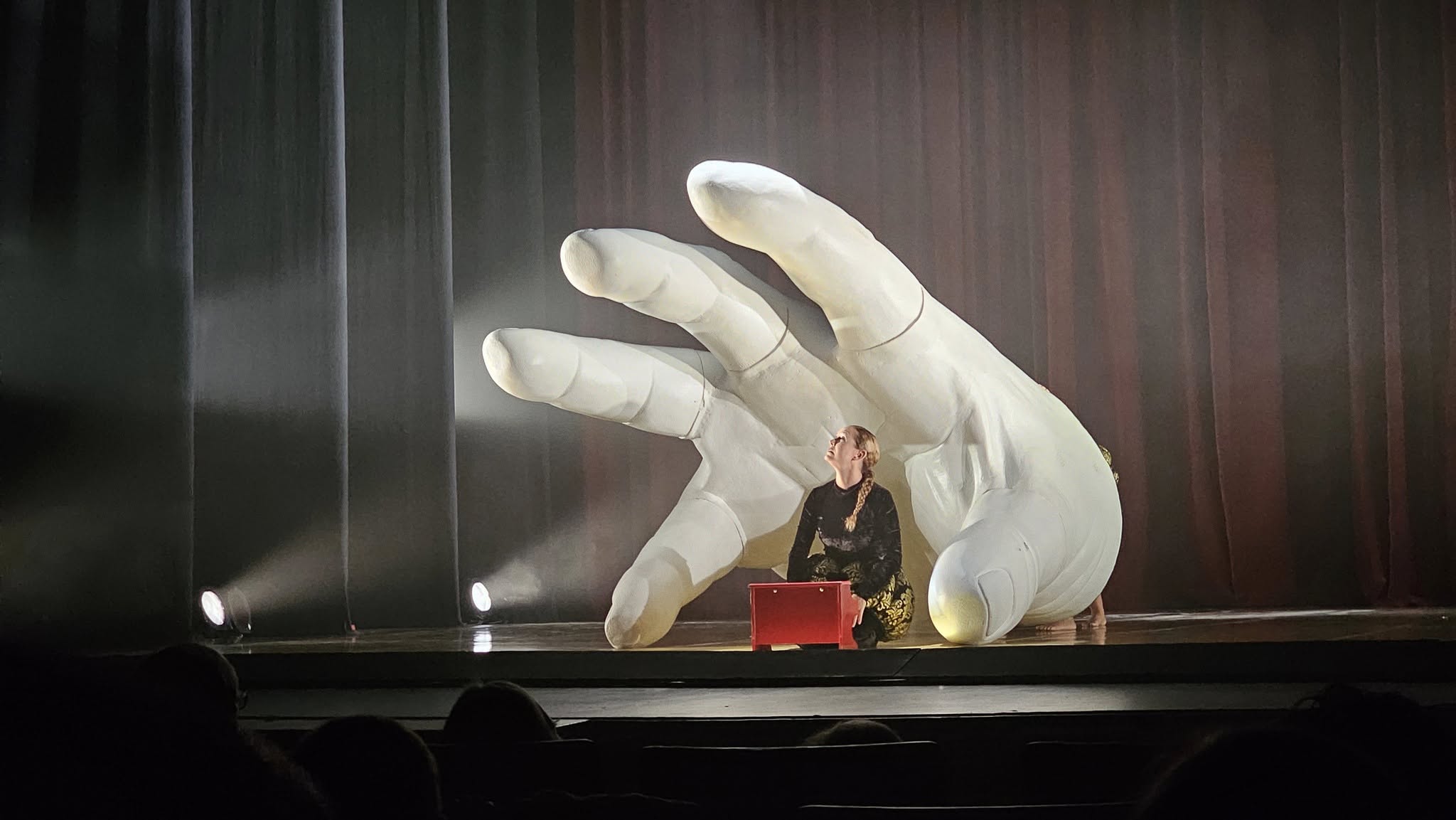 Bach to Dance: ‘Va de Bach’, Un Innovador Espectáculo de Danza Contemporánea por Aracaladanza