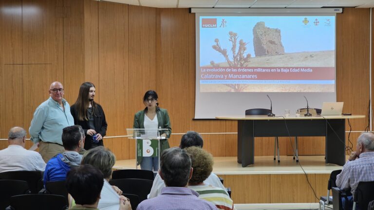 ‘Evolución de las Órdenes Militares’: Conferencia Inaugural de ‘Manzanares Medieval 2025’ en la Biblioteca Municipal