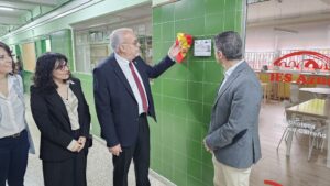 Inauguración de la nueva biblioteca ‘Alfonso Carreño’ en el IES Azuer Instituto De Educación Secundaria