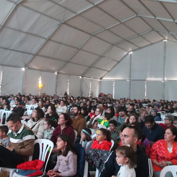 Convocatoria para Licitación de Servicio de Bar en Carpa Municipal para Fiestas Navideñas y Carnaval 2025/26: Oportunidad para Empresas de Hostelería