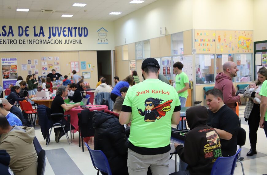 La Tercera Edición del ManzaCON arrasa en La Casa de la Juventud con asistencia y variedad récord