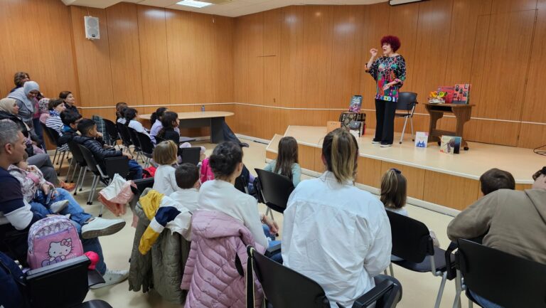 Manzanares Festeja el Día de las Bibliotecas con Programación Inclusiva y Diversa; Margarita del Mazo Cierra con Sesión de Narración