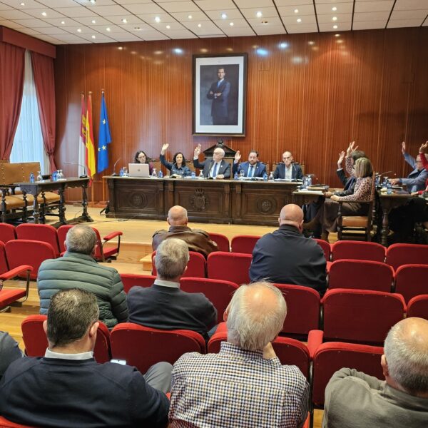 Conclusión del Año con Progreso: Aprueban Mejoras Sociales al Reglamento del Agua en Último Pleno, Alcalde Critica el Desplante del Grupo Pop como ‘Nocivo para la Democracia’