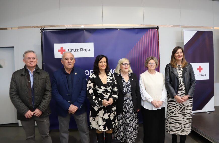 Cruz Roja en Manzanares celebra reconocimiento provincial a la labor de trece voluntarios destacados