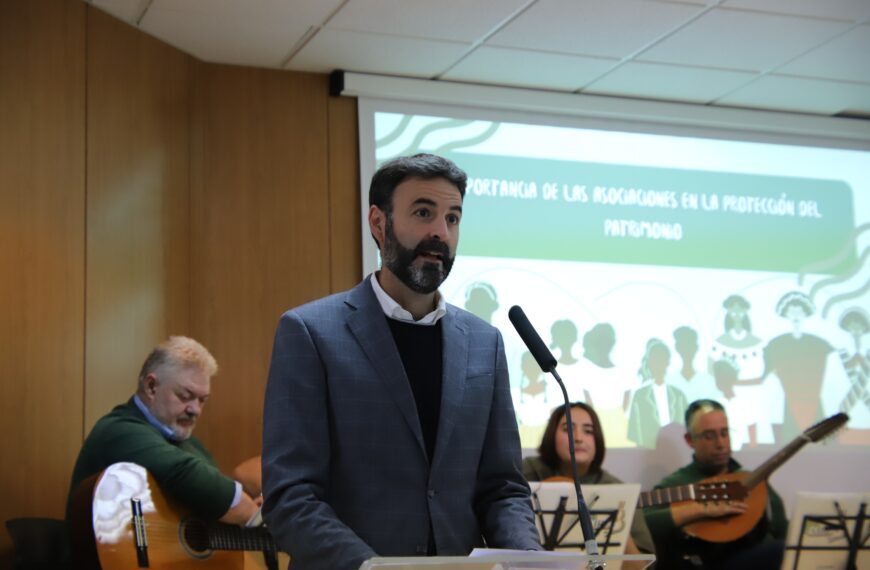 El Concejal Jesús Romero Enfatiza la Utilización de la Programación de la Universidad Popular para Universalizar la Cultura