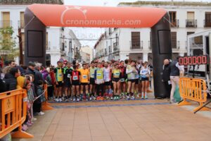 Récord de Participantes en Carrera de Navidad Genera una Divertida Mañana de Running