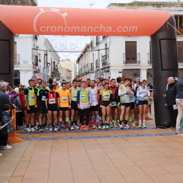 Récord de Participantes en Carrera de Navidad Genera una Divertida Mañana de Running