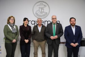 Artesanos Queseros Manchegos en Manzanares: Una Expansión Consolidada Vislumbrada por El Alcalde y Delegada de La Junta