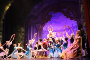 Ballet de Kiev deslumbra con ‘La Bella Durmiente’ en Manzanares y dona parte de sus ingresos a la UN