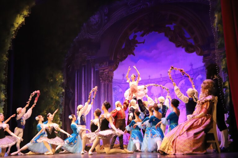 Ballet de Kiev deslumbra con ‘La Bella Durmiente’ en Manzanares y dona parte de sus ingresos a la UN