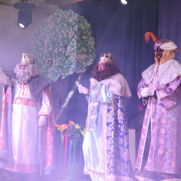 Preparativos completados para la llegada de los Reyes Magos: se repartirán 1.500 kilos de caramelos en la Cabalgata del 5 de Enero