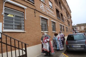 Recepción Real: Los Reyes Magos de Oriente Visitan la Residencia La Milagrosa Manzanares y La Carpa del Recinto ‘La Pergola’
