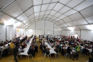 Cerca de 500 Mayores Celebran el Carnaval en ‘La Pérgola’ con Fiestas y Chocolatada Anual