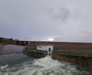 Desembalse programado para las 13:00 horas en la presa del Puerto de Vallehermoso en Alhambra, Ciudad Real
